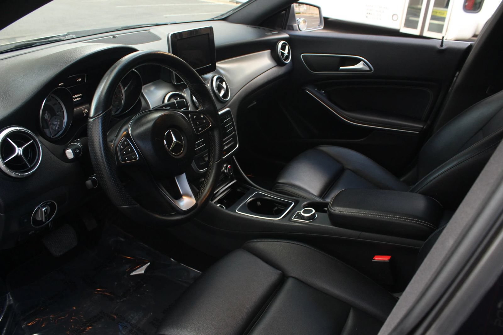 Used 2016 Mercedes-Benz CLA 250 image 13