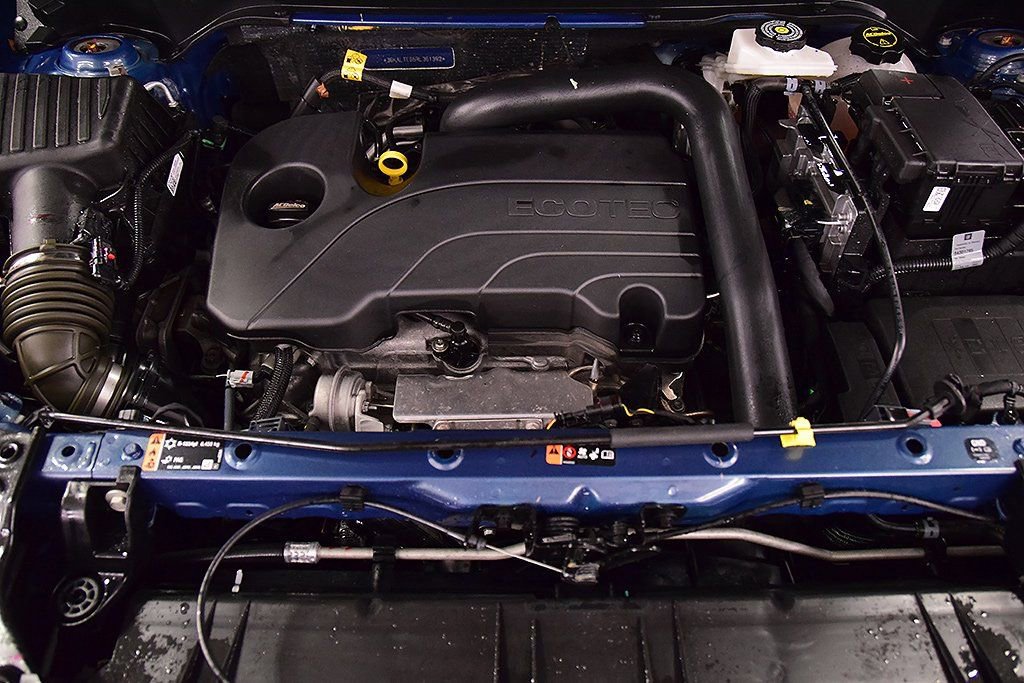 Used 2024 GMC Terrain SLE image 33