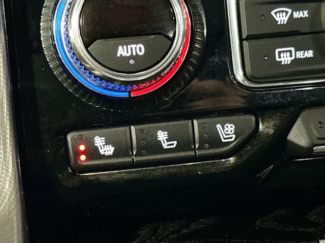 Used 2021 GMC Yukon Denali w/ Denali Premium Package image 22