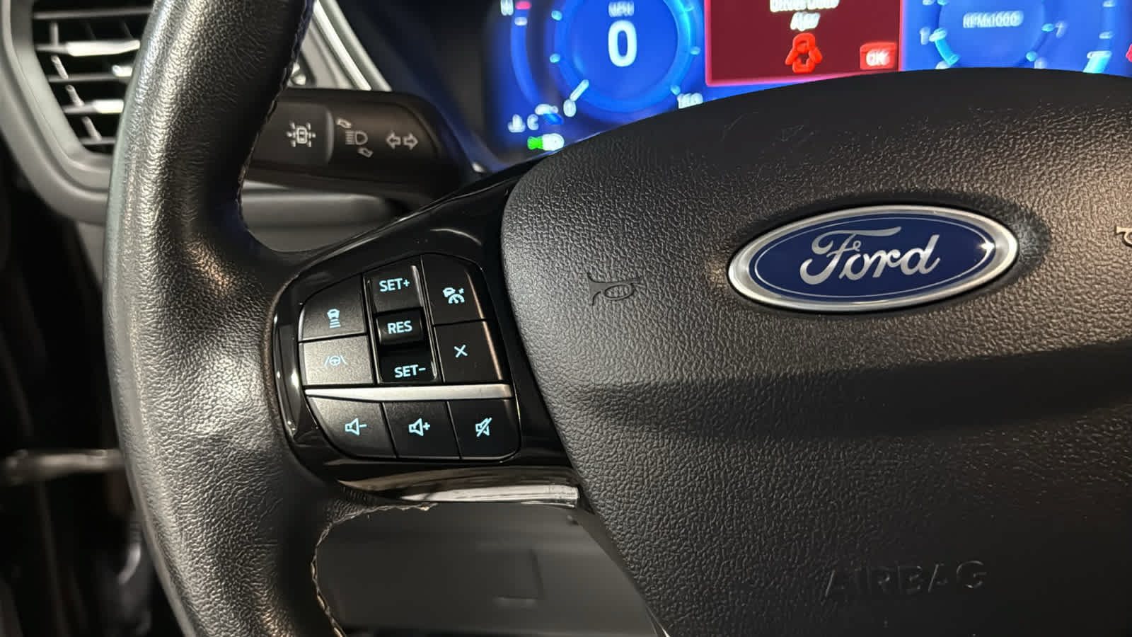Used 2021 Ford Escape Titanium w/ Titanium Elite Package AWD/4WD image 12