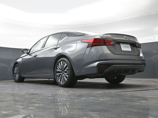 Used 2025 Nissan Altima 2.5 SV image 39