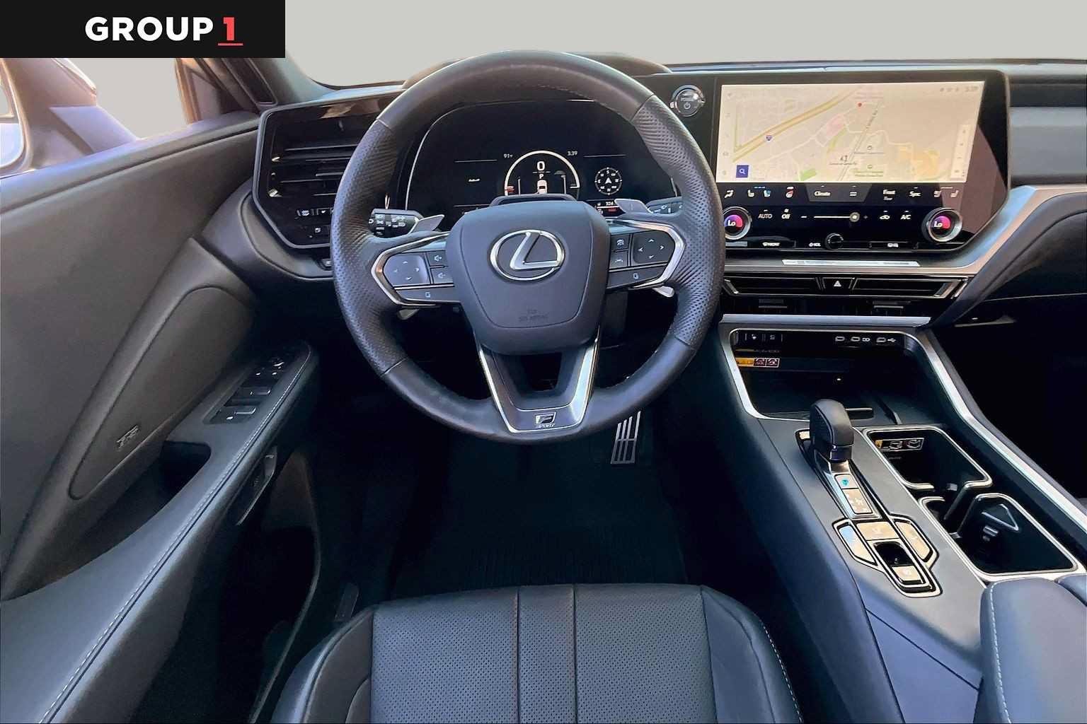 Used 2025 Lexus TX 500h AWD w/ Technology Package image 6