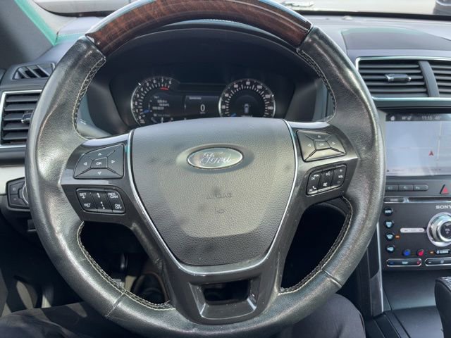 Used 2017 Ford Explorer Platinum AWD/4WD image 28