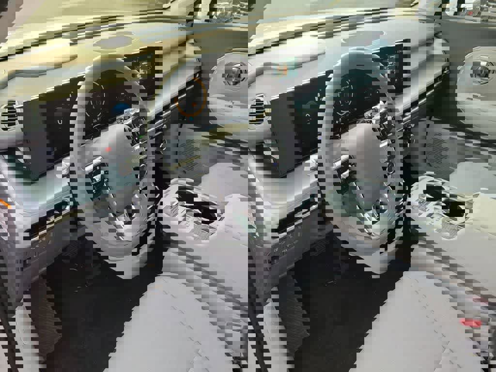 New 2026 Hyundai Ioniq 9 SE image 25