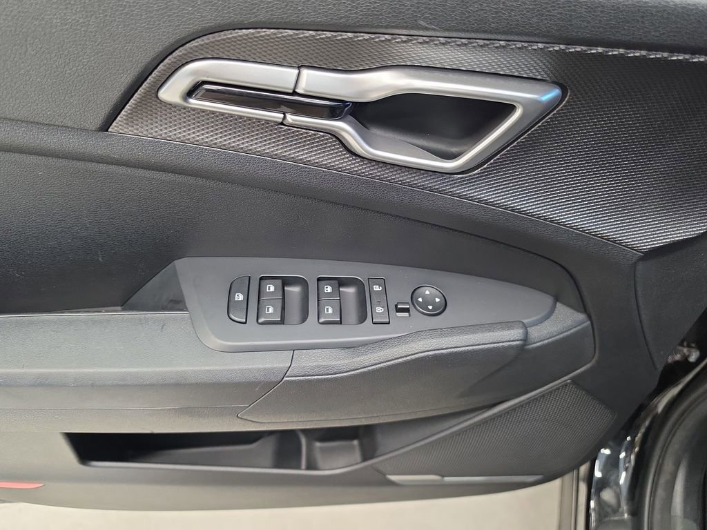 Certified 2024 Kia Sportage LX FWD image 17