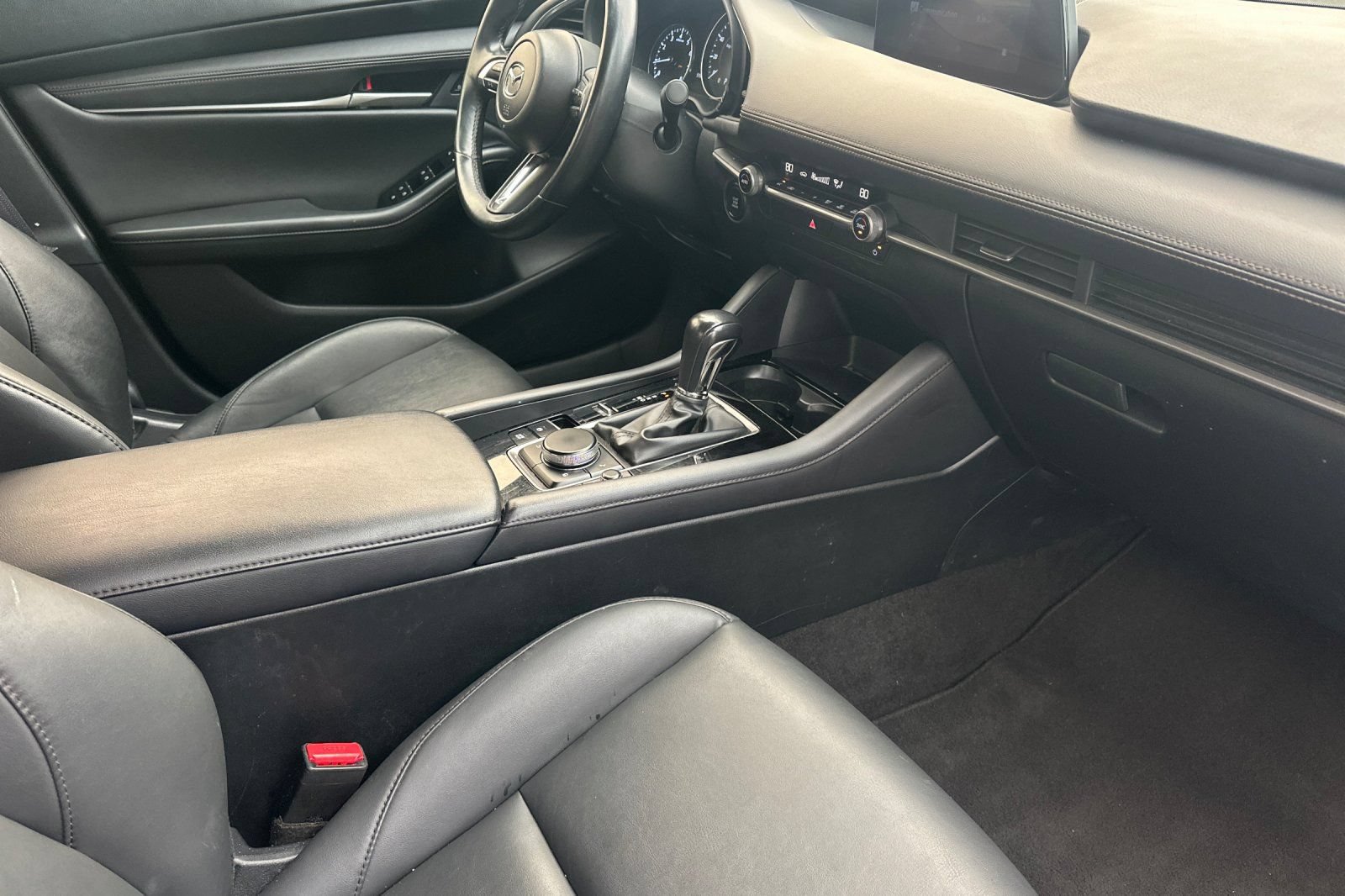 Used 2024 MAZDA MAZDA3 s FWD image 14