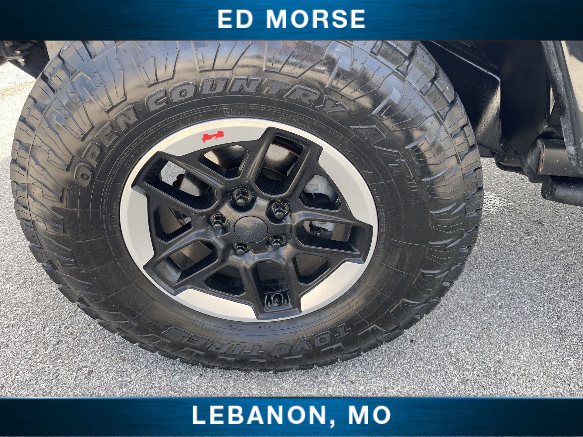 Used 2013 Jeep Wrangler Unlimited Rubicon w/ Connectivity Group image 30