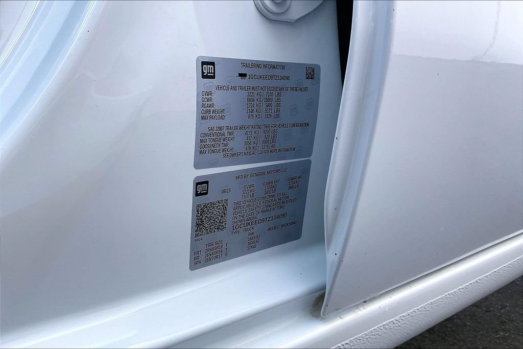 Used 2026 Chevrolet Silverado 1500 RST AWD/4WD image 33
