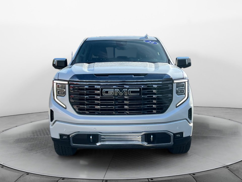 Used 2024 GMC Sierra 1500 Denali w/ Technology Package image 2