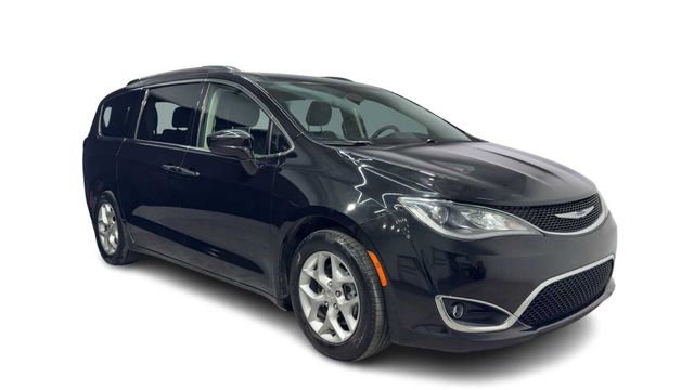 Used 2019 Chrysler Pacifica Touring-L Plus w/ Tire & Wheel Group FWD image 7