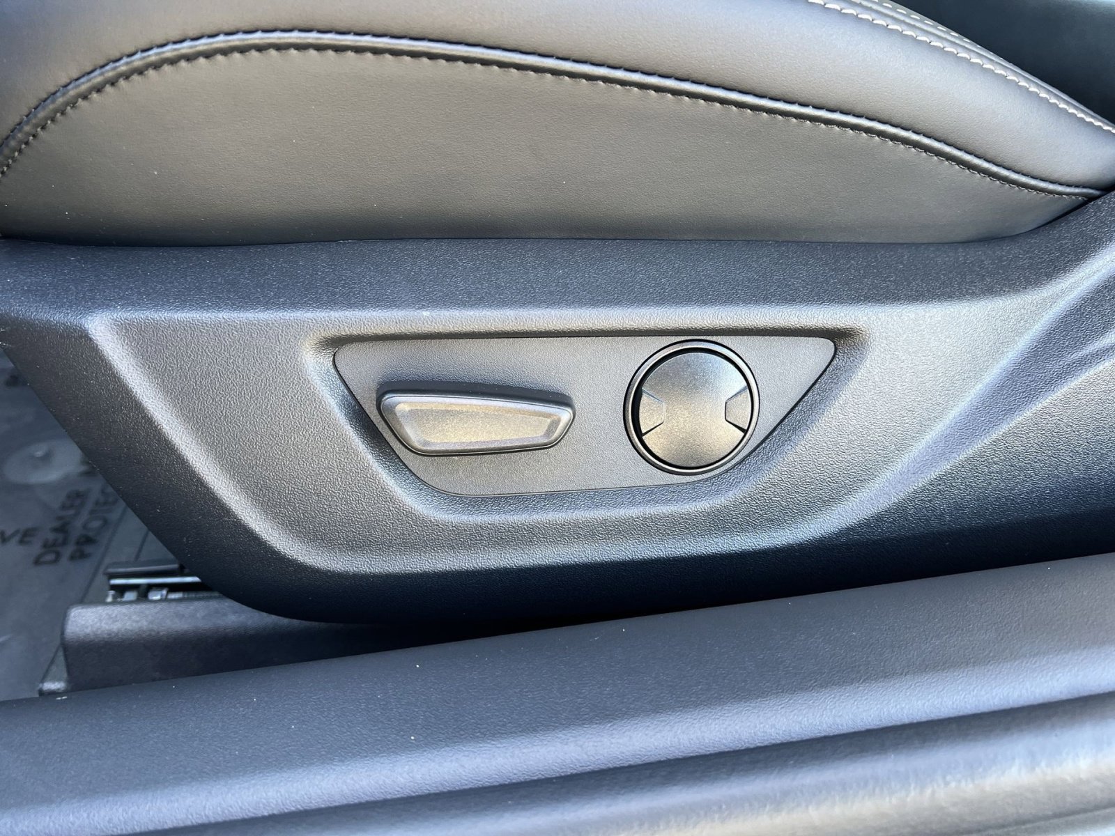 Used 2025 Ford Mustang GT Premium image 14