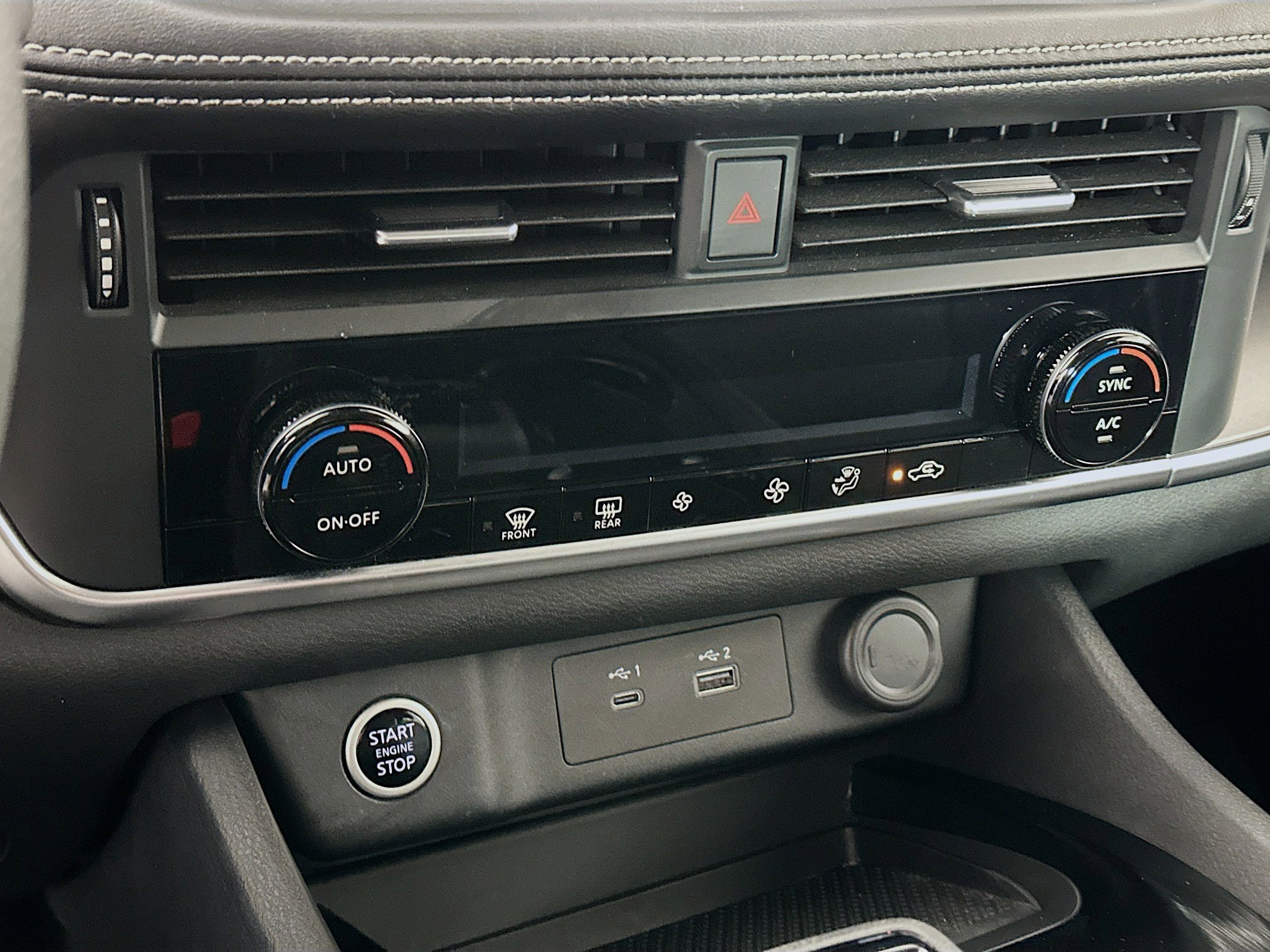 Used 2023 Nissan Rogue SV image 23