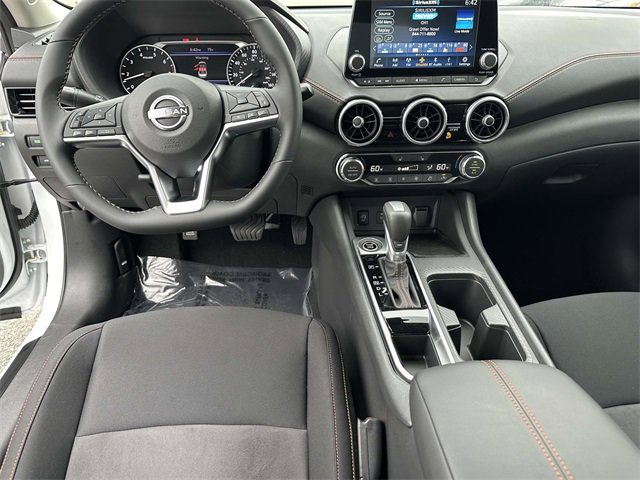 New 2025 Nissan Sentra SR w/ Trunk Package image 17