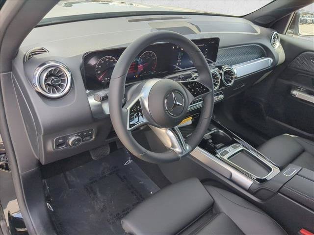 New 2026 Mercedes-Benz GLB 250 image 3