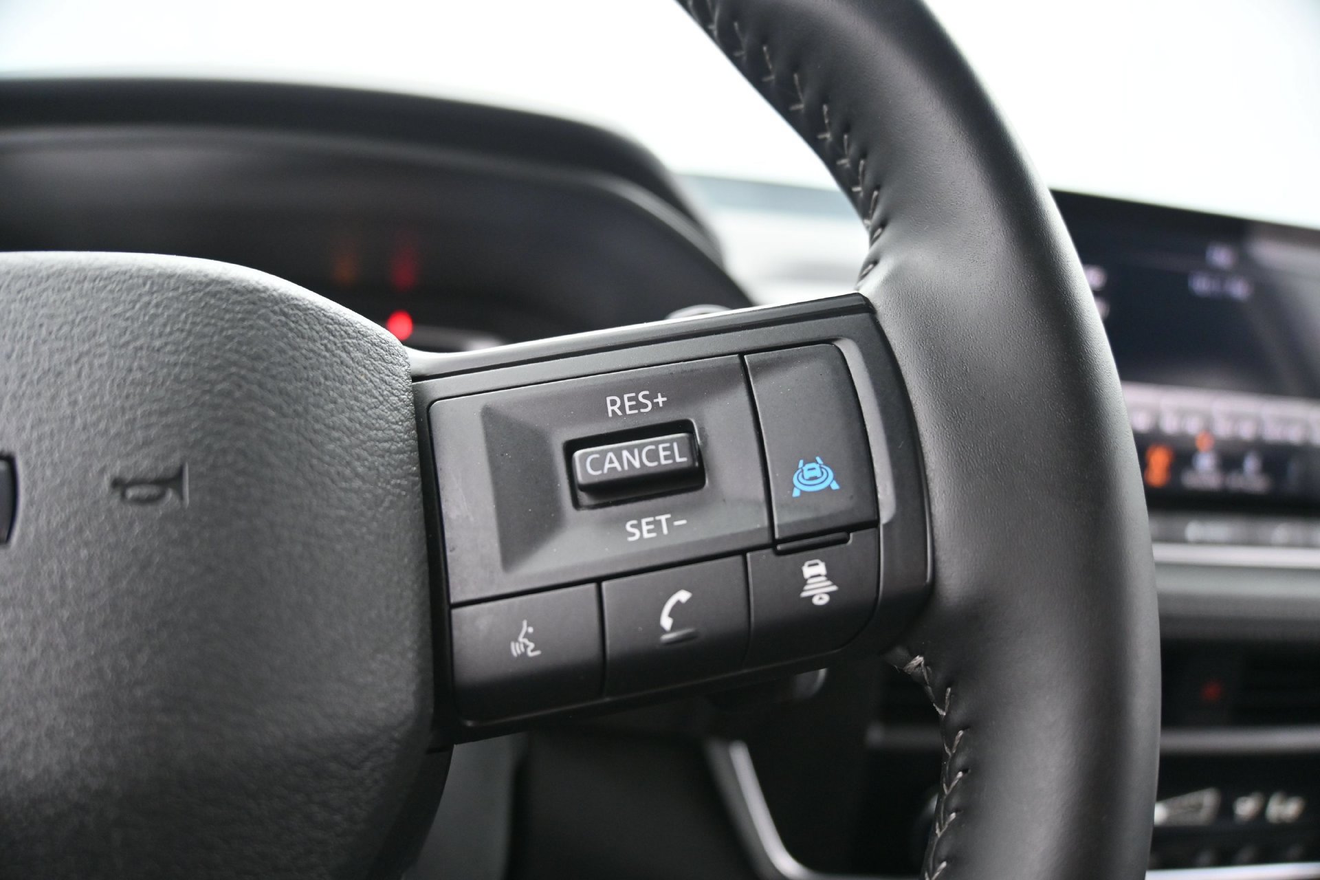 Used 2026 Nissan Rogue SV AWD/4WD image 24