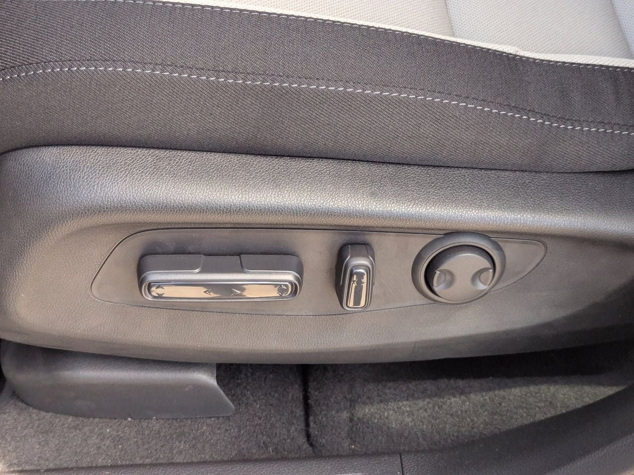 New 2026 Honda CR-V EX image 12