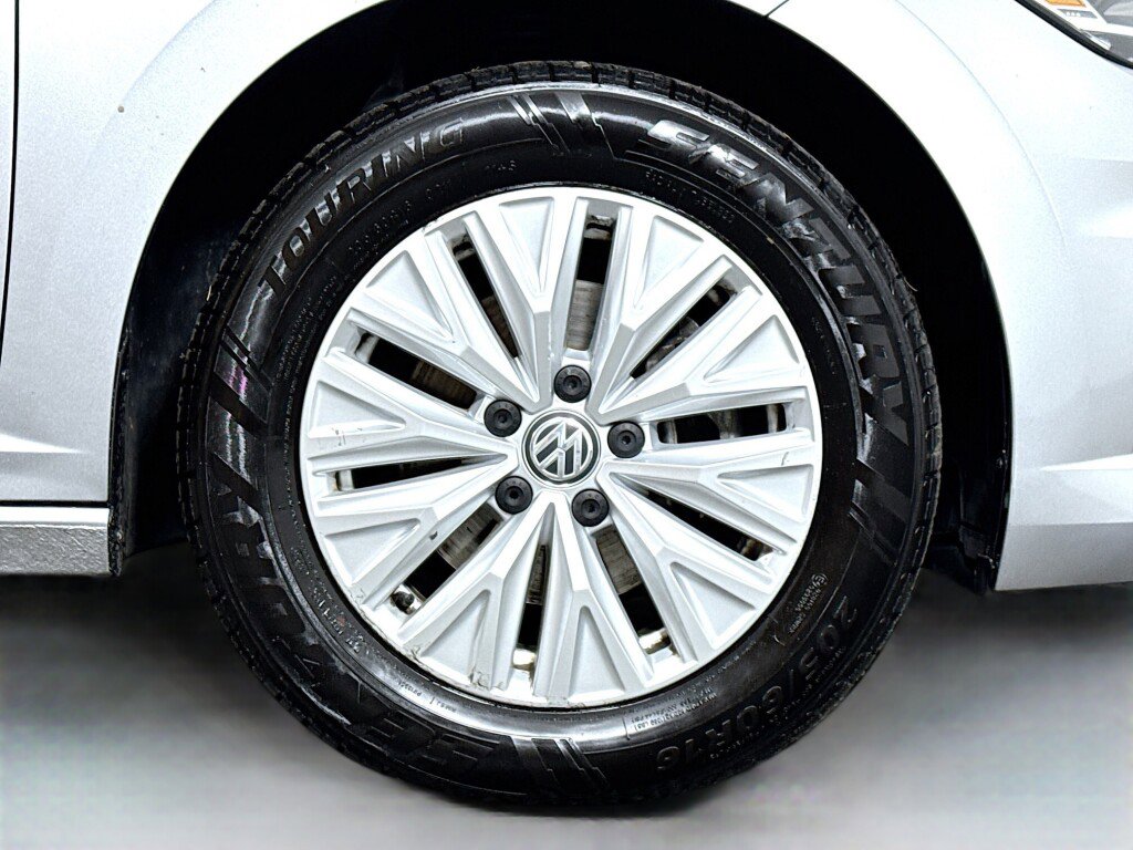 Used 2020 Volkswagen Jetta S w/ Driver Assistance Package image 38