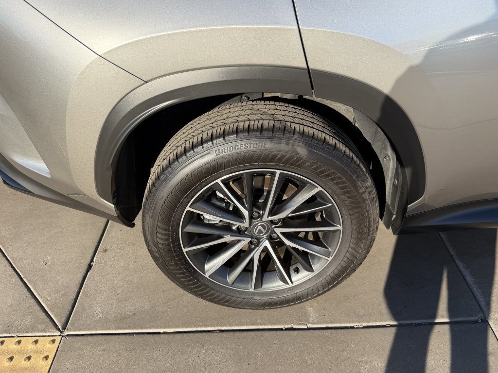 Used 2024 Lexus NX 350h AWD image 15