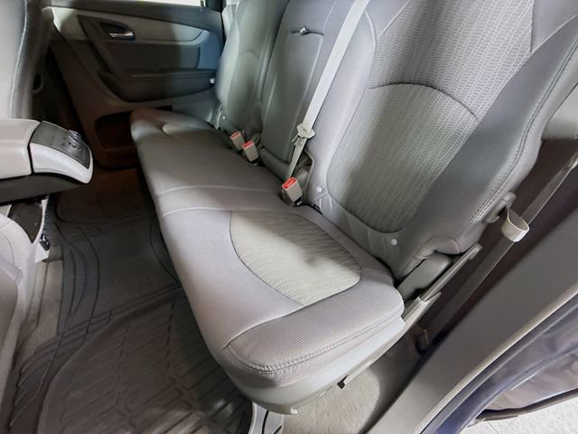 Used 2014 Chevrolet Traverse LS image 24