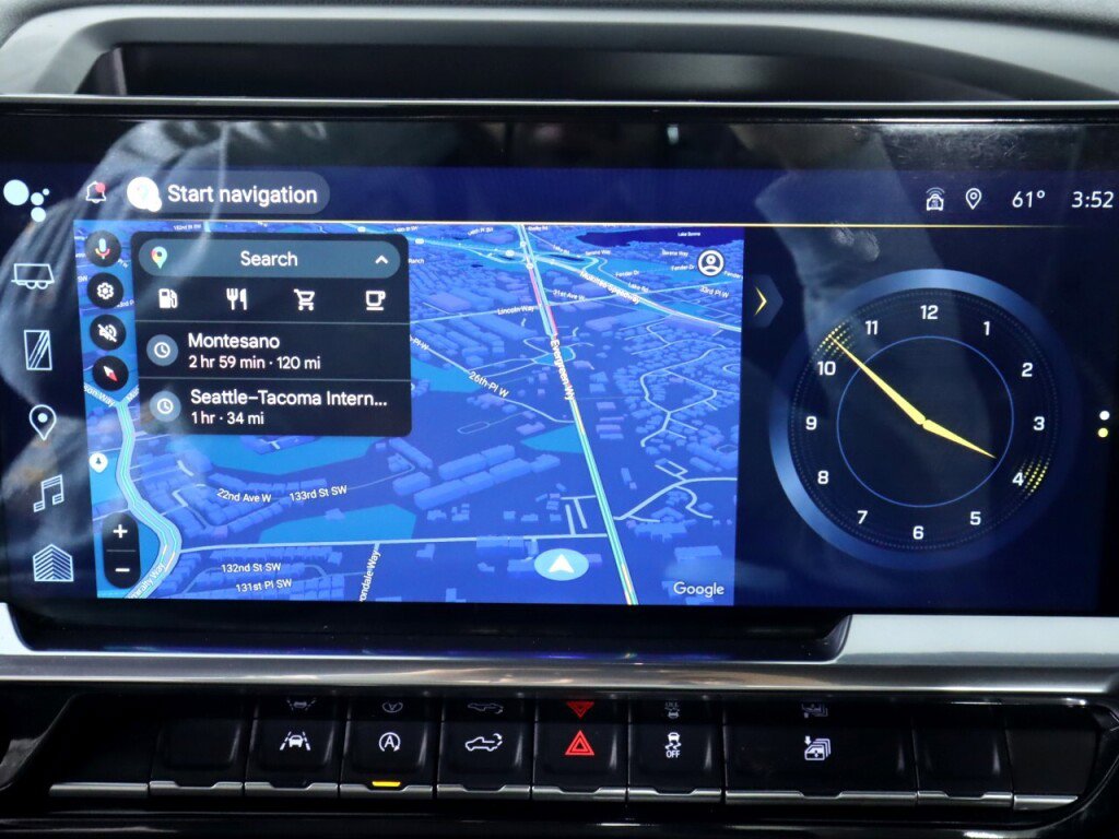 Used 2025 Chevrolet Silverado 1500 LT image 17