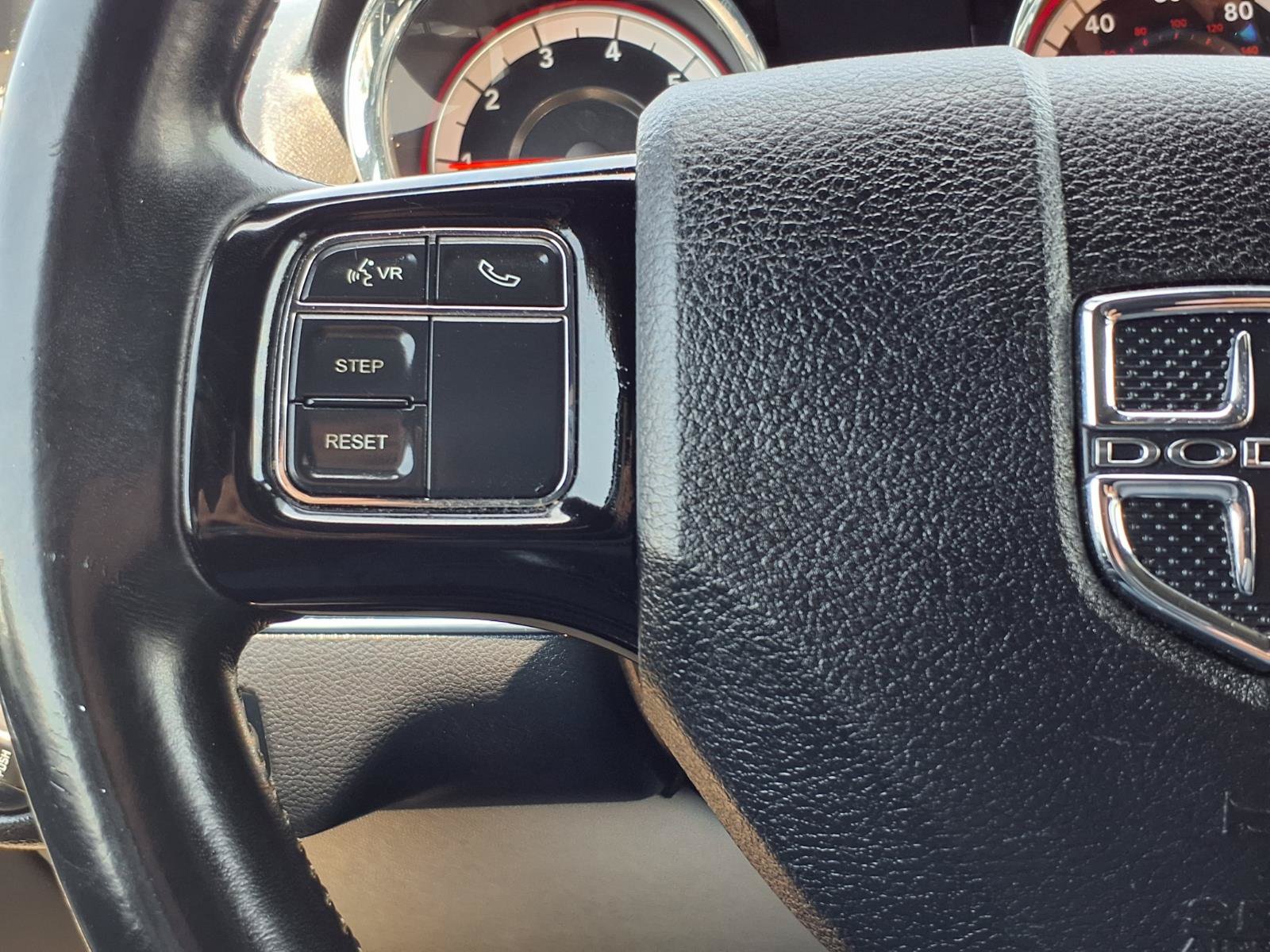 Used 2019 Dodge Grand Caravan SXT FWD image 18