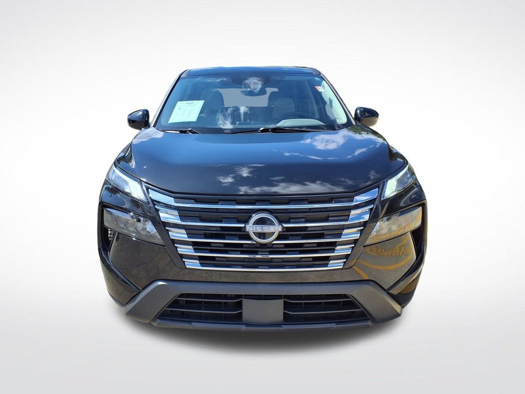 Used 2025 Nissan Rogue SV FWD image 2