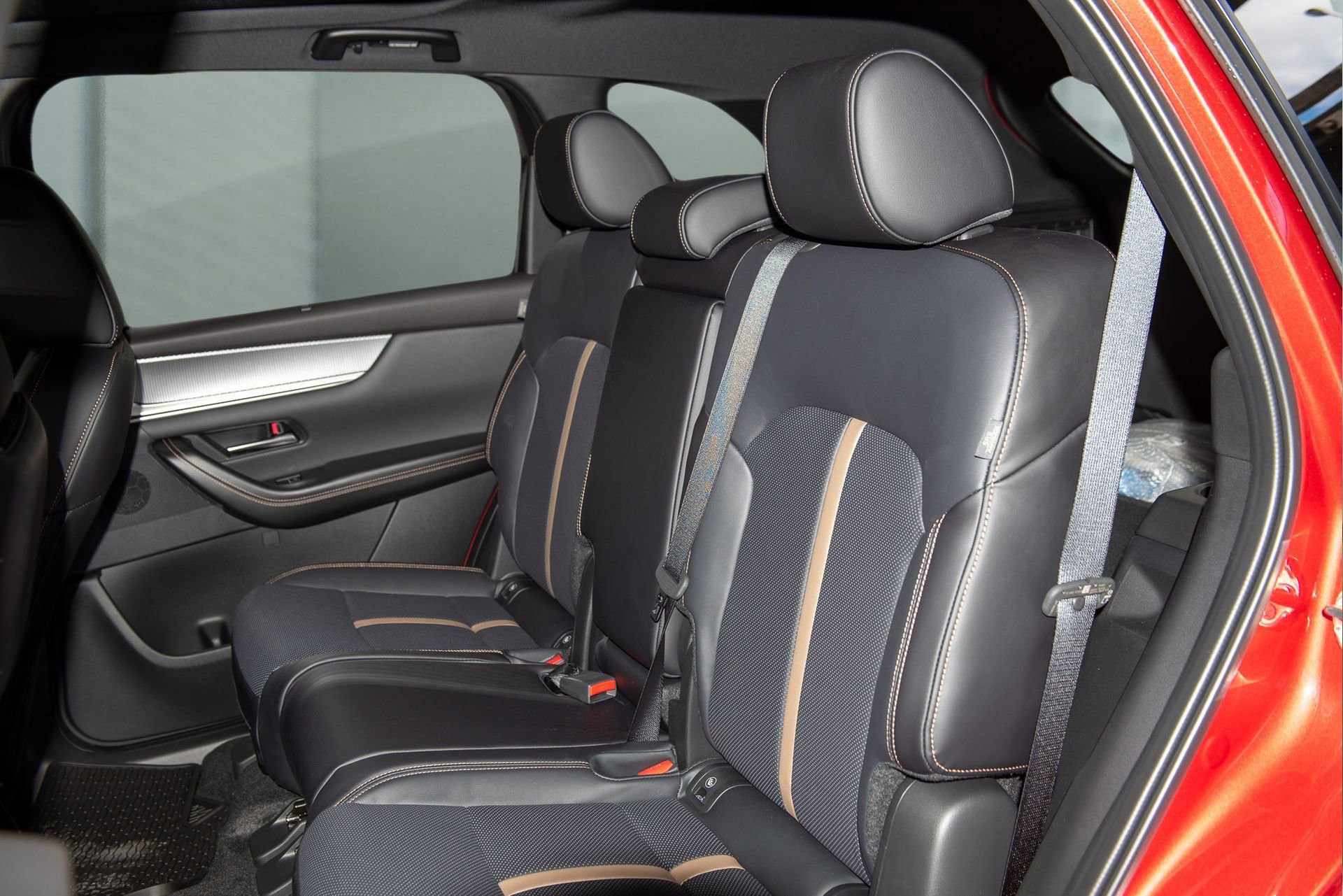 New 2025 MAZDA CX-70 Plug-In Hybrid w/ Premium Plus image 7