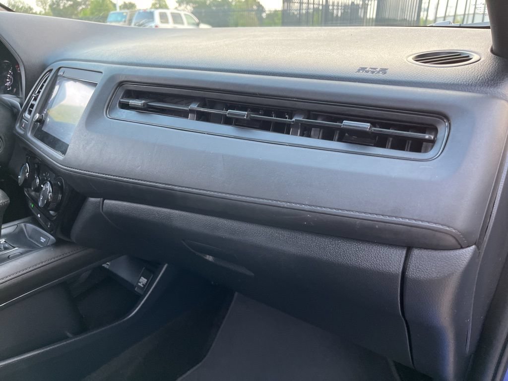 Certified 2021 Honda HR-V Sport image 29