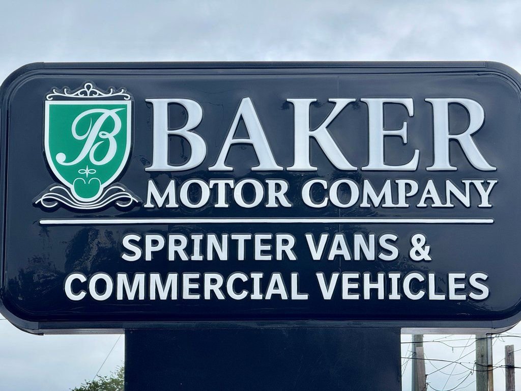 Used 2015 Freightliner Sprinter 3500 video 2