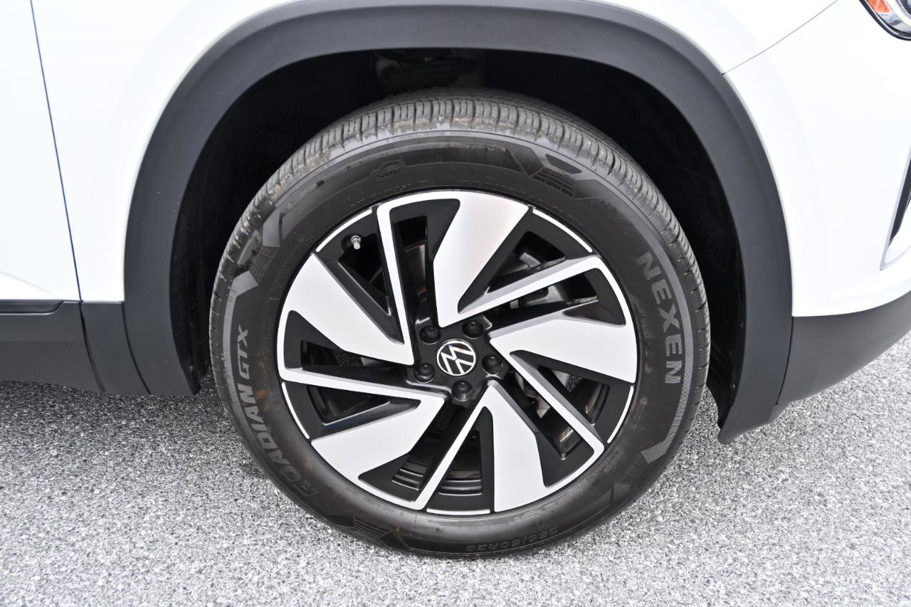 Used 2024 Volkswagen Atlas SE image 38