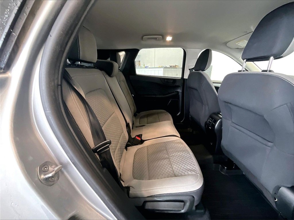 Used 2022 Ford Escape SE w/ Cold Weather Package image 16