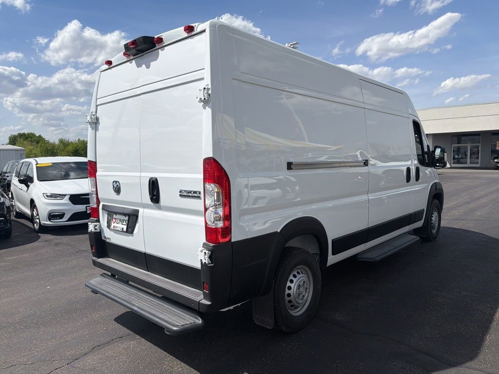 New 2026 RAM ProMaster 2500 w/ Convenience Group FWD image 3