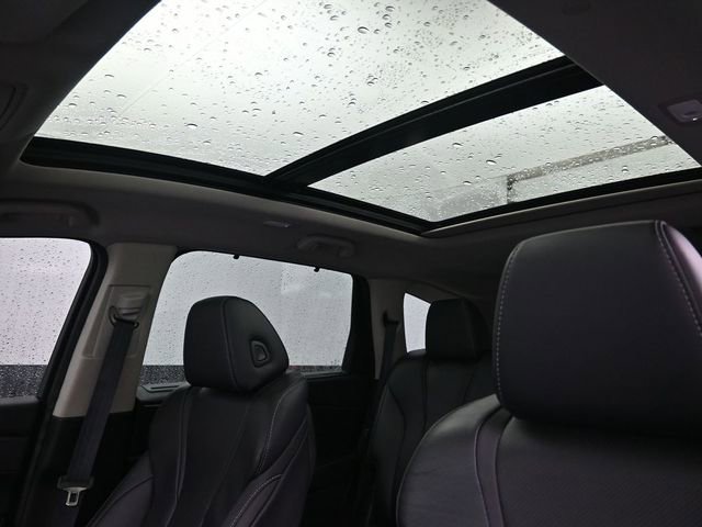 Used 2023 Acura MDX SH-AWD w/ Technology Package image 23