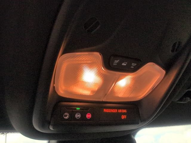 Used 2025 Chevrolet TrailBlazer RS w/ Convenience Package FWD image 32