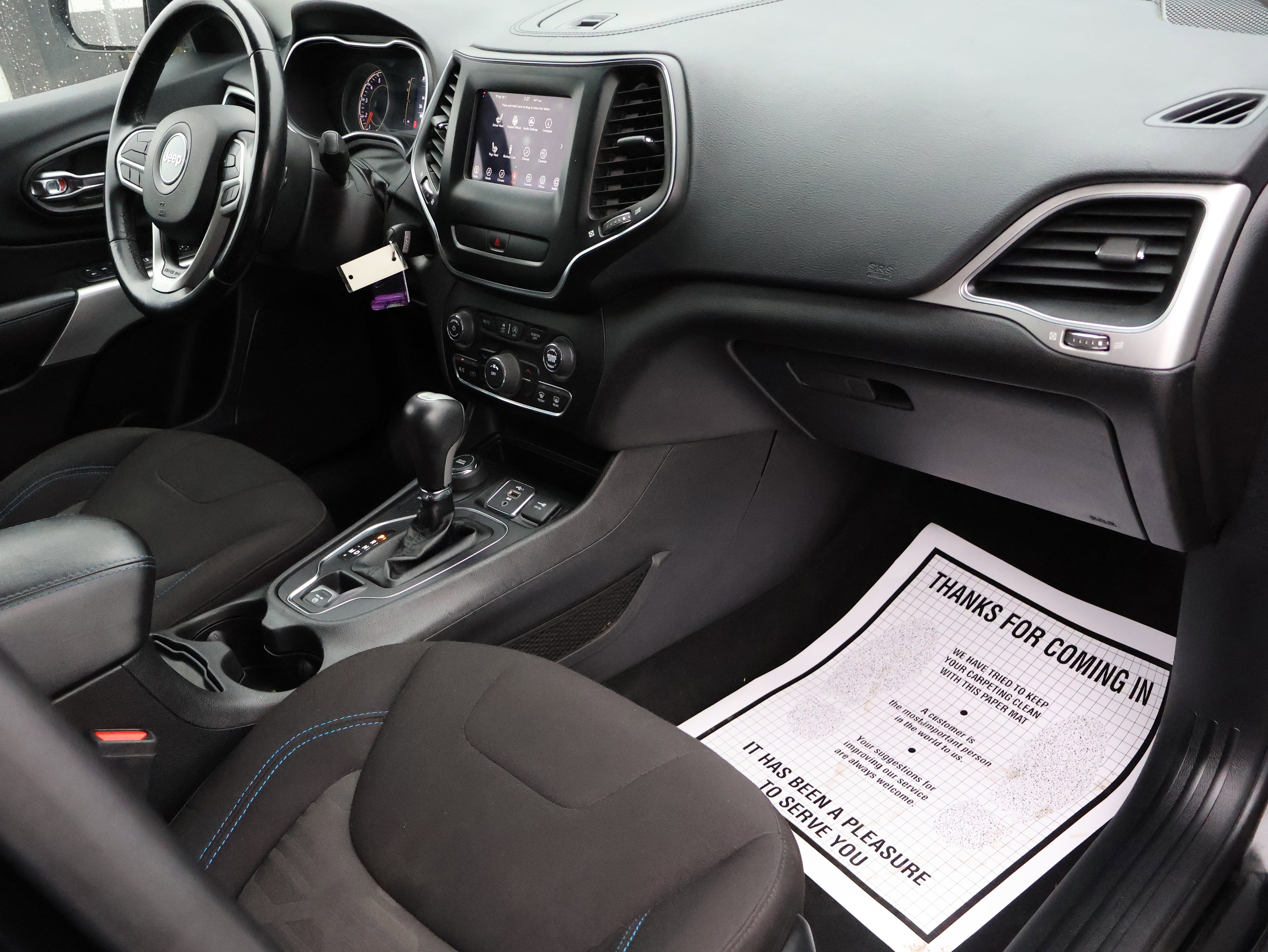 Used 2020 Jeep Cherokee Latitude image 11