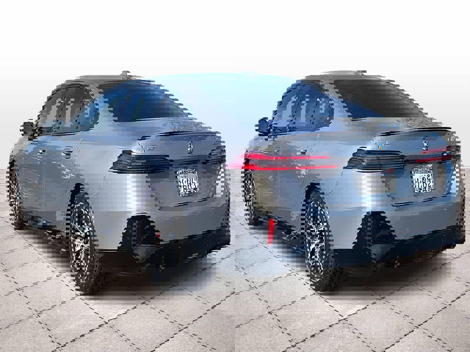 Used 2024 BMW i5 M60 w/ Premium Package image 15