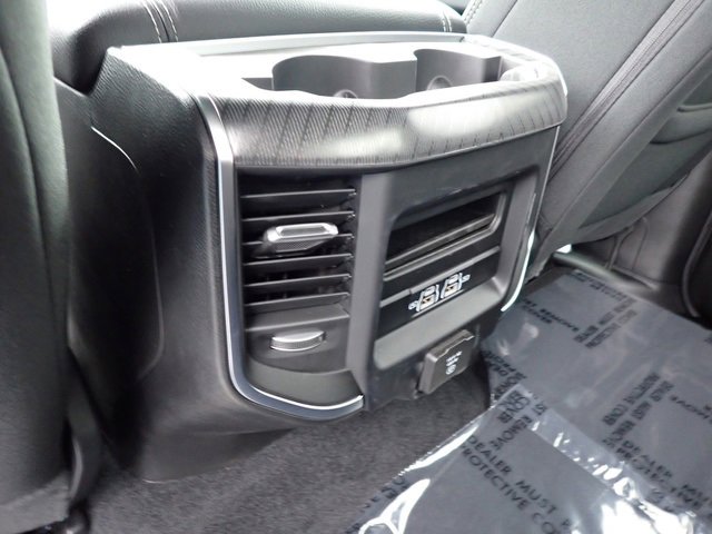 New 2026 RAM 1500 4x4 Crew Cab image 15