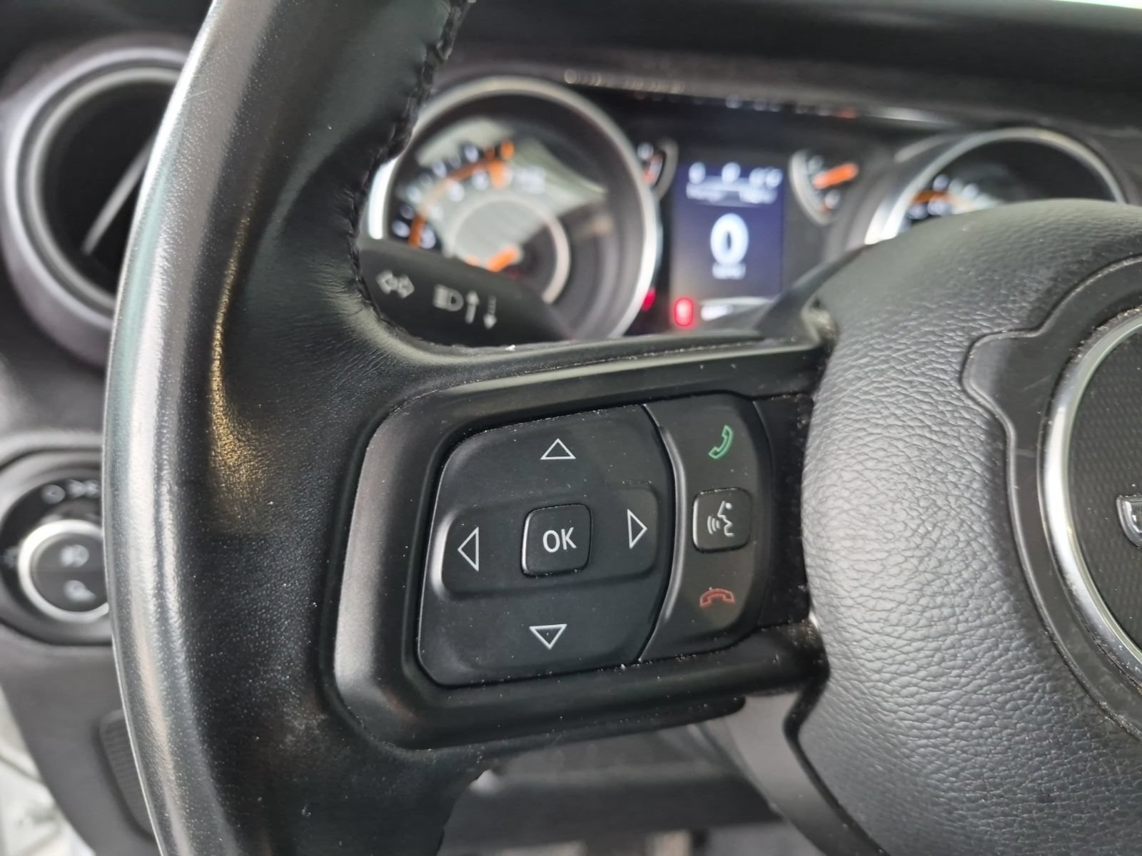 Used 2020 Jeep Gladiator Sport AWD/4WD image 11
