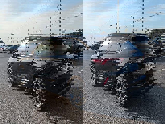 Certified 2024 Ford Escape ST-Line image 3