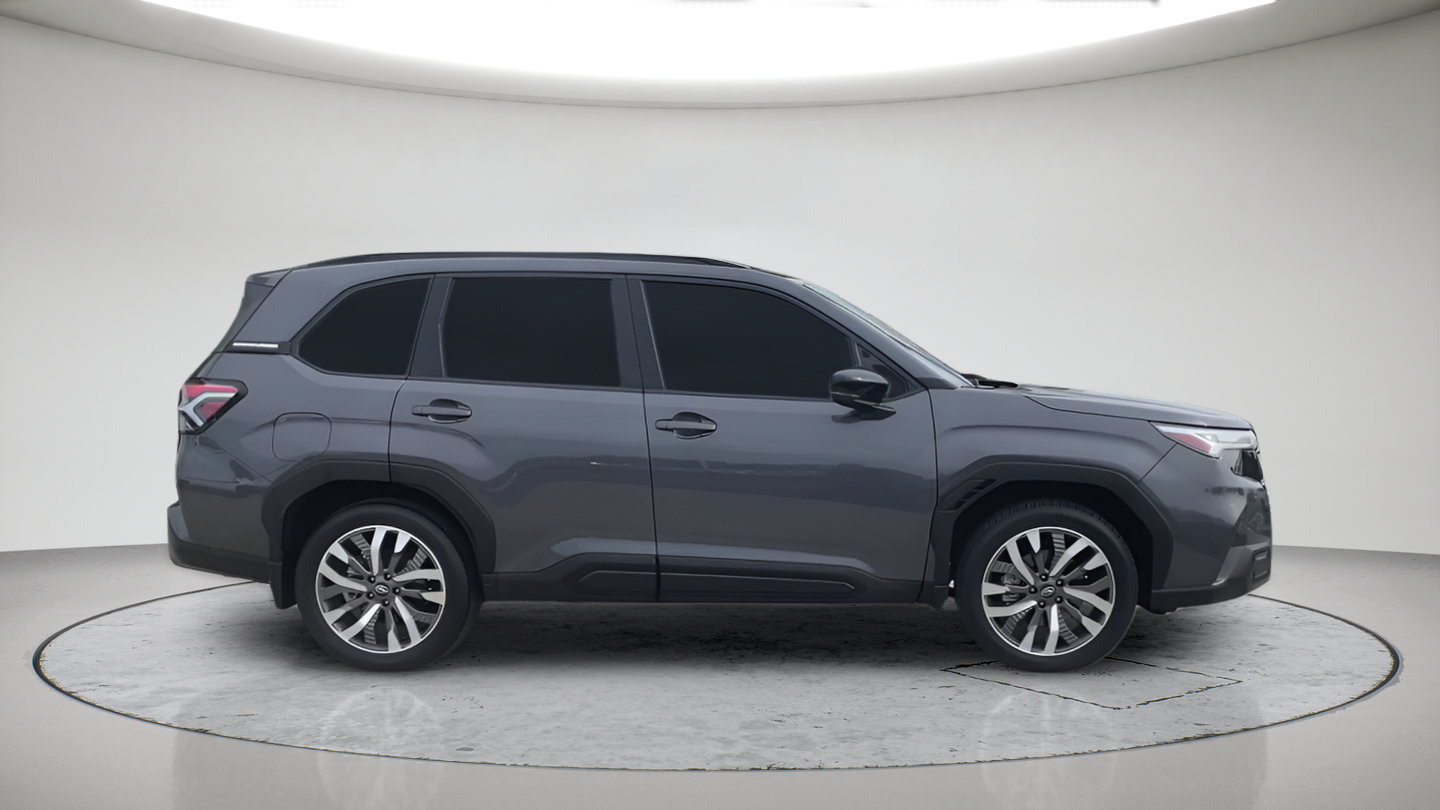 Used 2025 Subaru Forester Touring AWD/4WD image 7