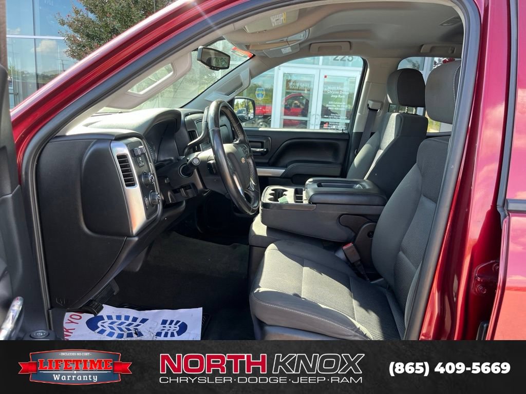 Used 2017 Chevrolet Silverado 1500 LT w/ All Star Edition AWD/4WD image 3