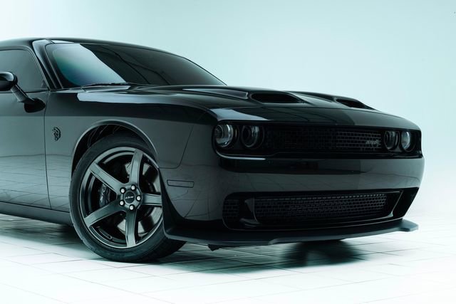 Used 2022 Dodge Challenger SRT Hellcat Redeye image 4