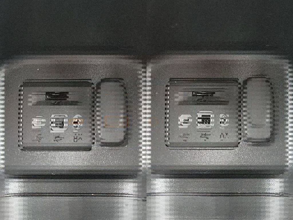 Certified 2024 Chevrolet Equinox RS image 30