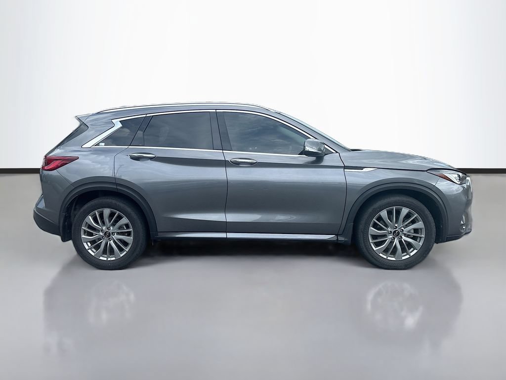 Used 2024 INFINITI QX50 Luxe FWD image 2