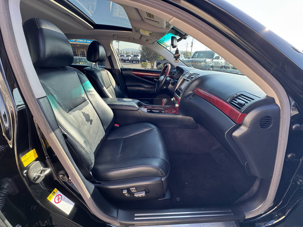 Used 2011 Lexus LS 460 w/ Comfort Pkg RWD image 25