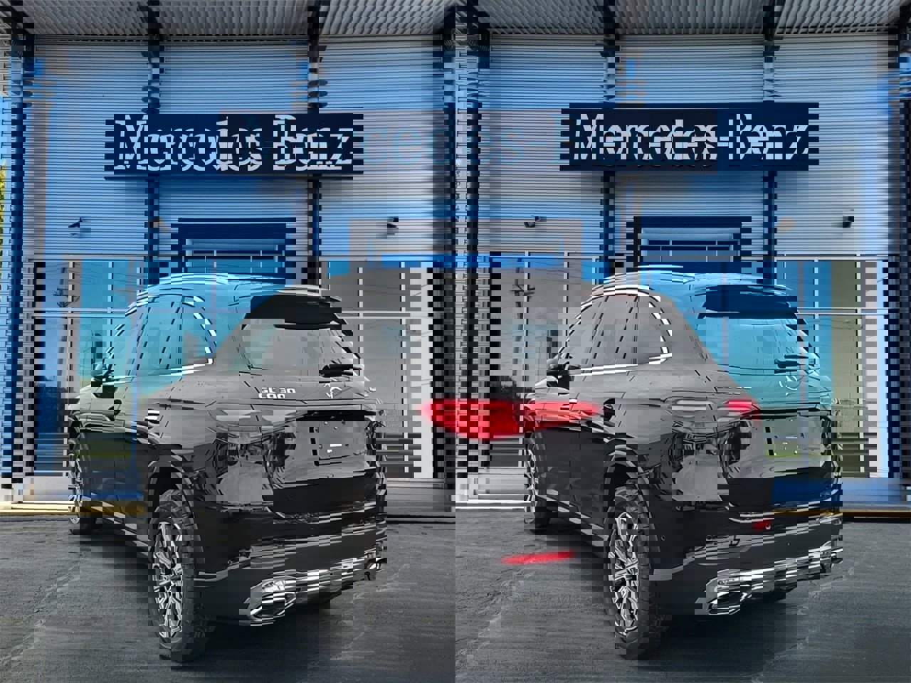 New 2026 Mercedes-Benz GLC 300 4MATIC image 4