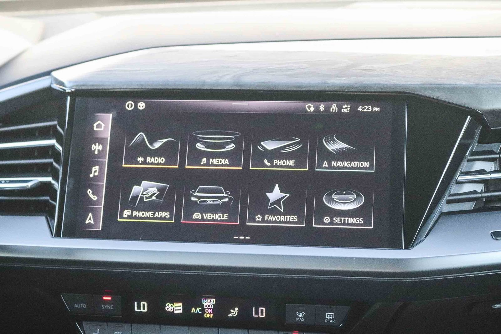 Used 2023 Audi Q4 e-tron Premium Plus RWD image 15