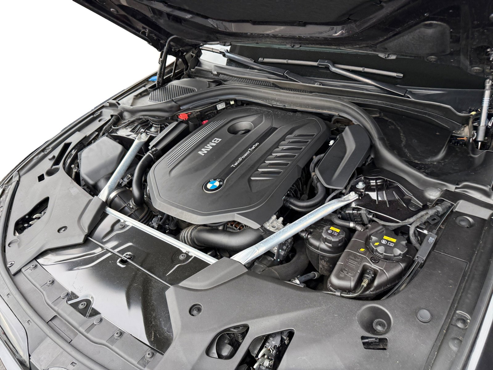 Used 2019 BMW 540i w/ M Sport Package image 13