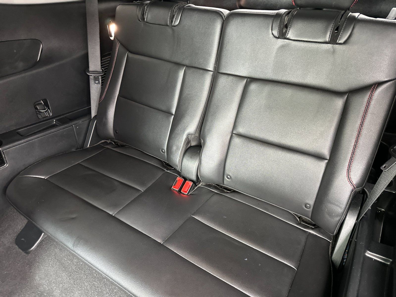 Used 2023 Ford Explorer ST-Line w/ Class IV Trailer Tow Package AWD/4WD image 17