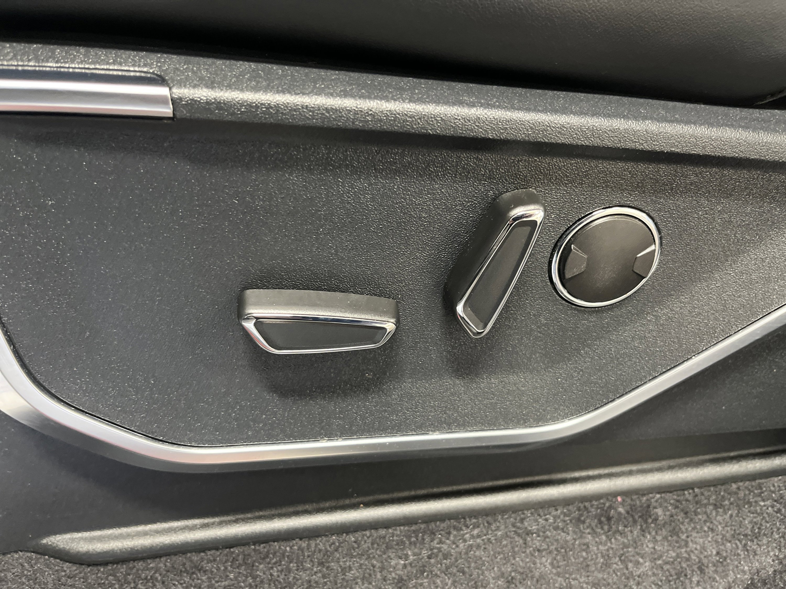 Used 2023 Ford F150 Raptor image 13